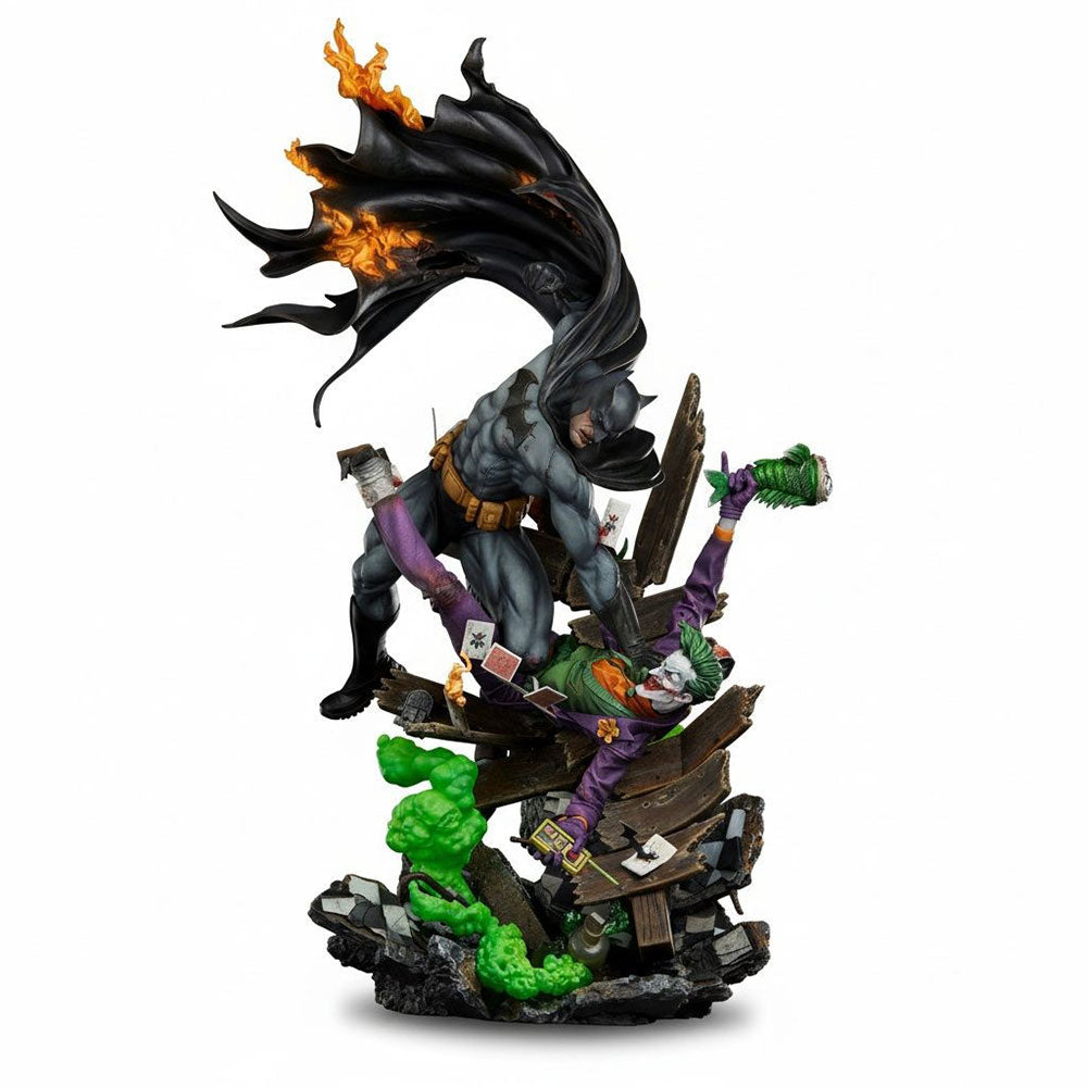 Figura Batman vs Joker: Eternal Enemies - DC Collectible - Premium Format - Sideshow