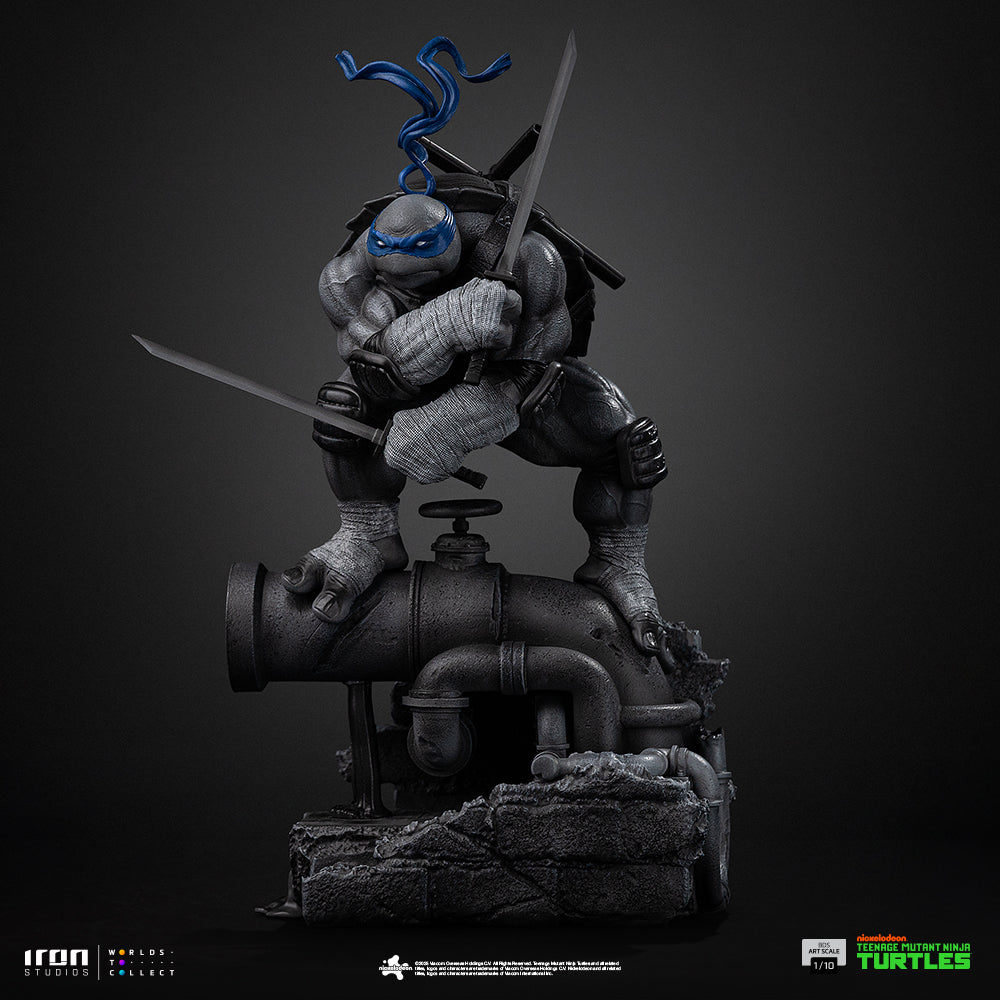 Estátua Leonardo (Black and White Variant) – TMNT – BDS Art Scale 1/10 – Iron Studios