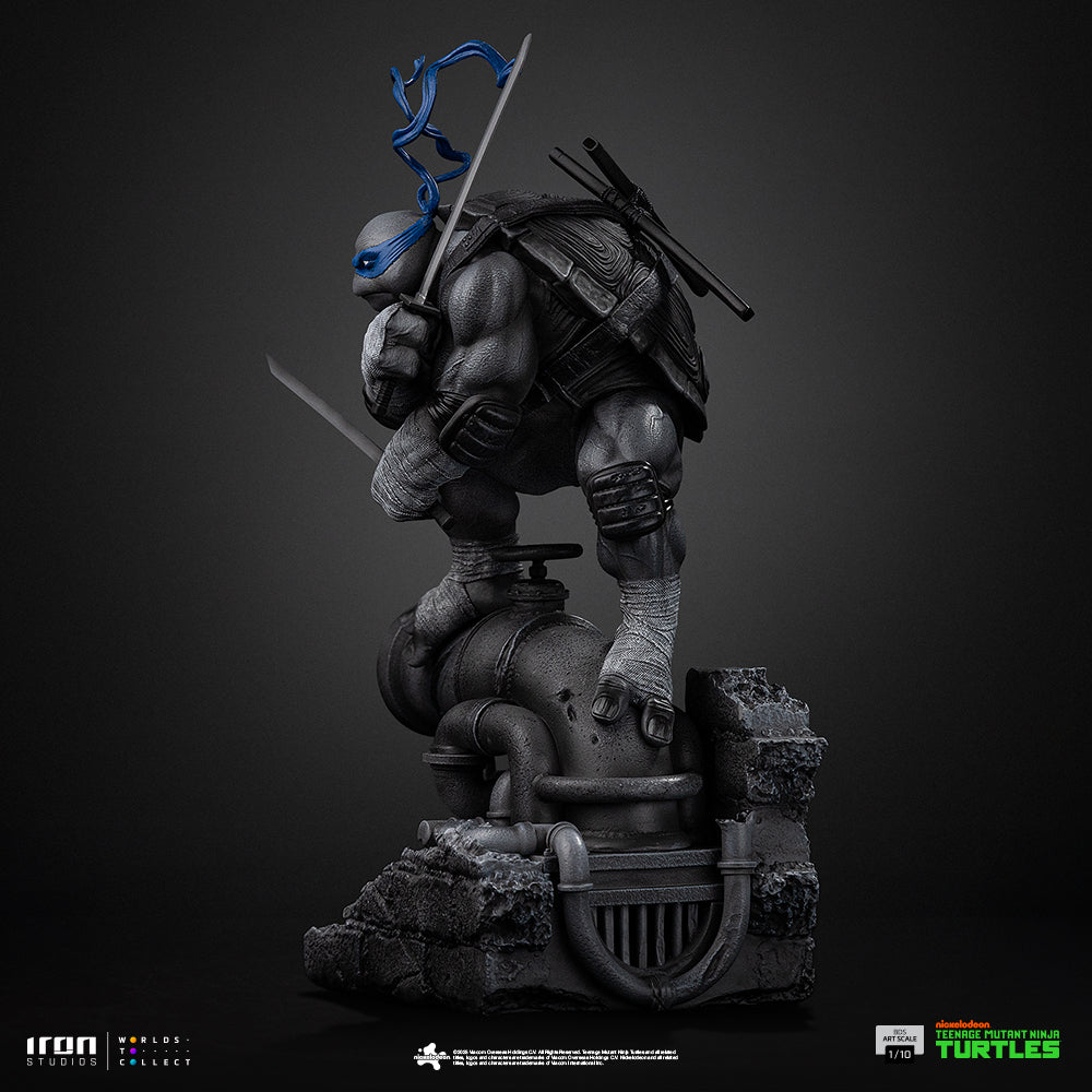 Estátua Leonardo (Black and White Variant) – TMNT – BDS Art Scale 1/10 – Iron Studios