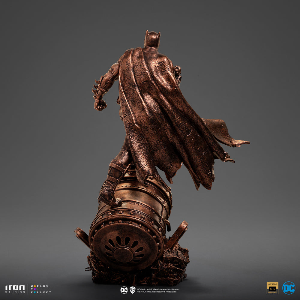 Estátua Batman Deluxe Bronze Ver - DC Comics - Art Scale 1/10 - Iron Studios