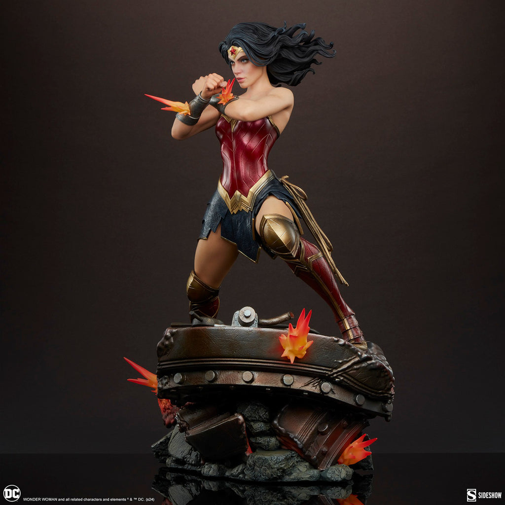 Estátua Mulher Maravilha Saving The Day - DC Comics - Premium Format 1/4 - Sideshow