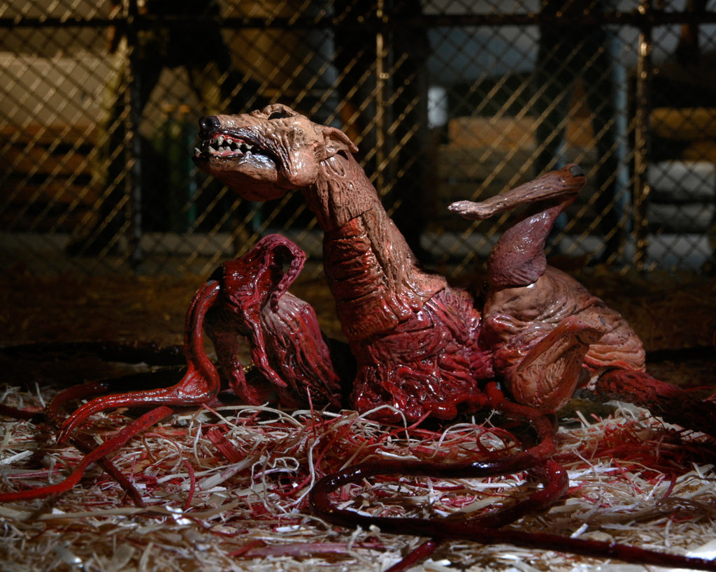 Figura Ultimate Dog Creature Deluxe - The Thing - 7'' Scale - Neca