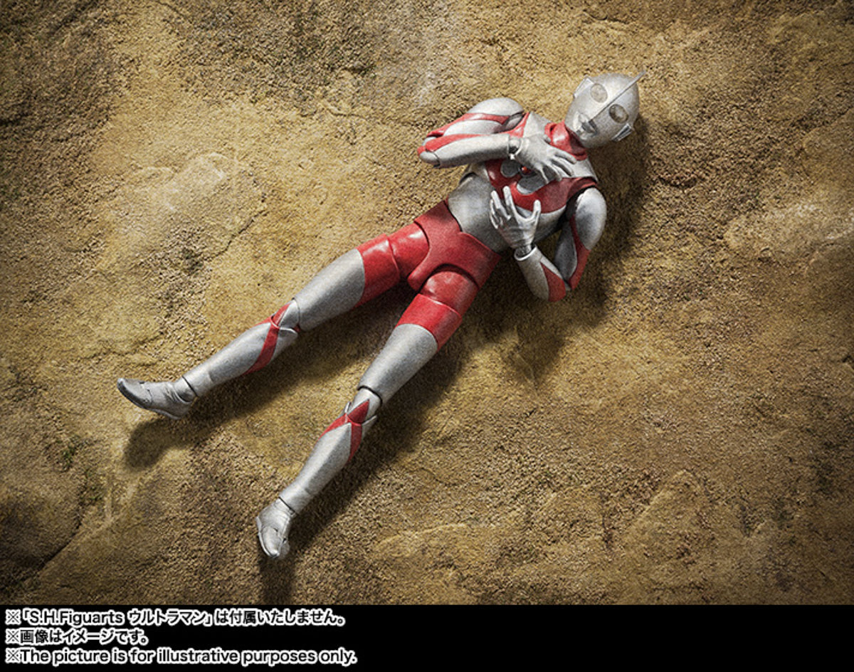 Figura Zoffy - Ultraman - S.H.Figuarts - Bandai – Iron Studios Brasil