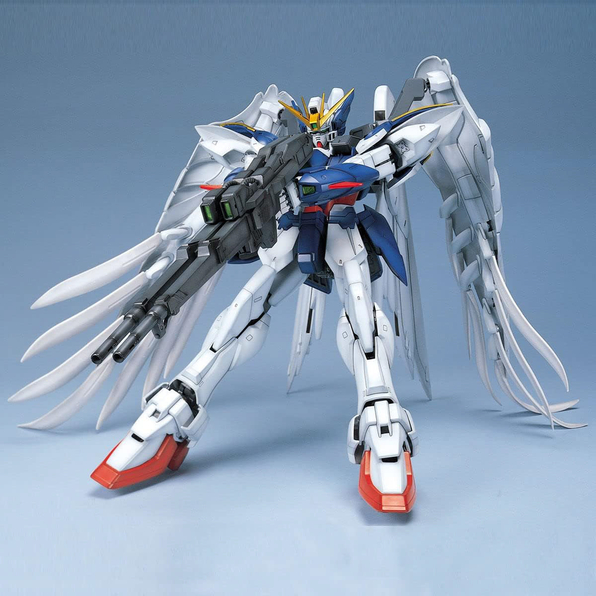 【新品未開封】W-GUNDAM ZERO CUSTOM HG 1/100 W-Gundam Zero Custom - Gundam - PG 1/60 - Bandai – Iron Studios Brasil