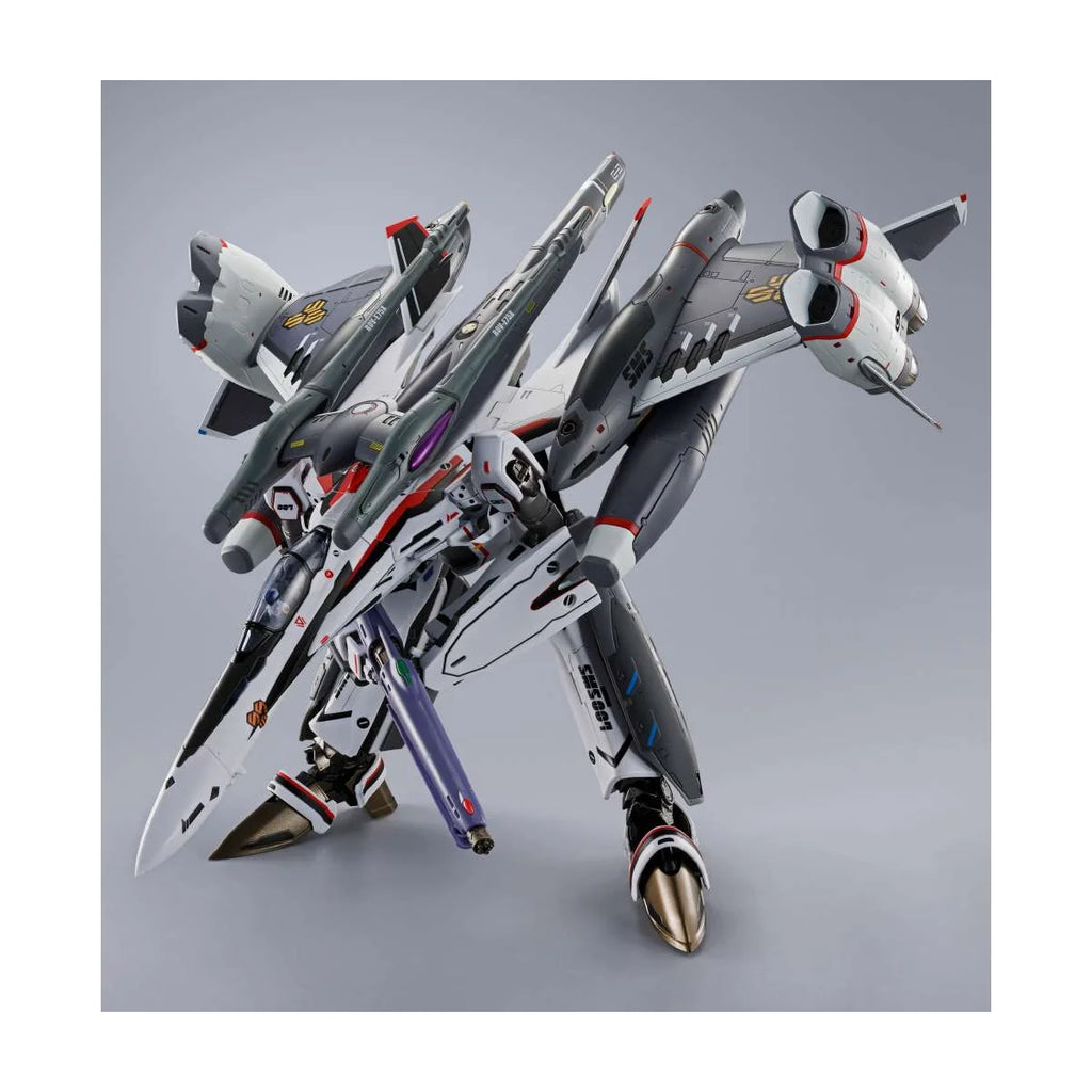 Figura VF-25F Tornado Messiah Valkyrie (Alto Saotome Use) Revival Ver. – Macross – DX Chogokin – Bandai