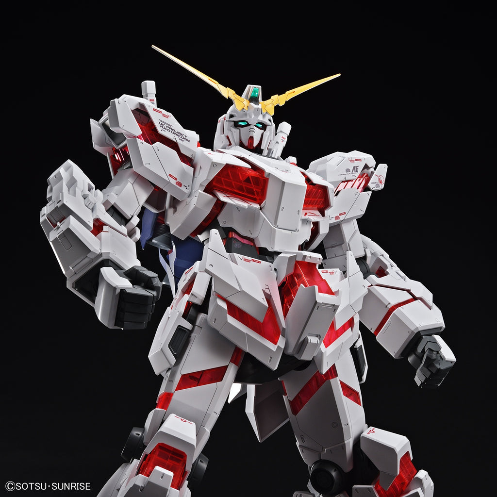 Unicorn Gundam Destroy Mode - Mega Size Model - Gundam - Bandai