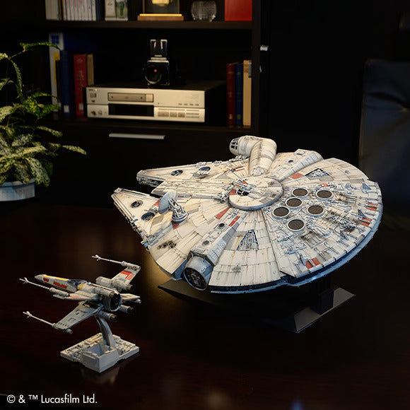 Estátua Millennium Falcon – Star Wars – PG 1/72 – Bandai