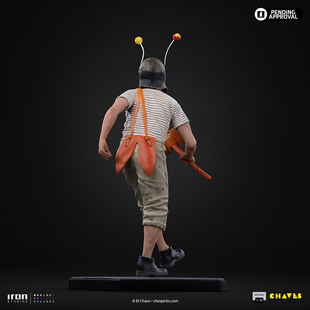 Estátua Chaves (Chapolin ver.) - Chaves - Art Scale 1/10 – Iron Studios