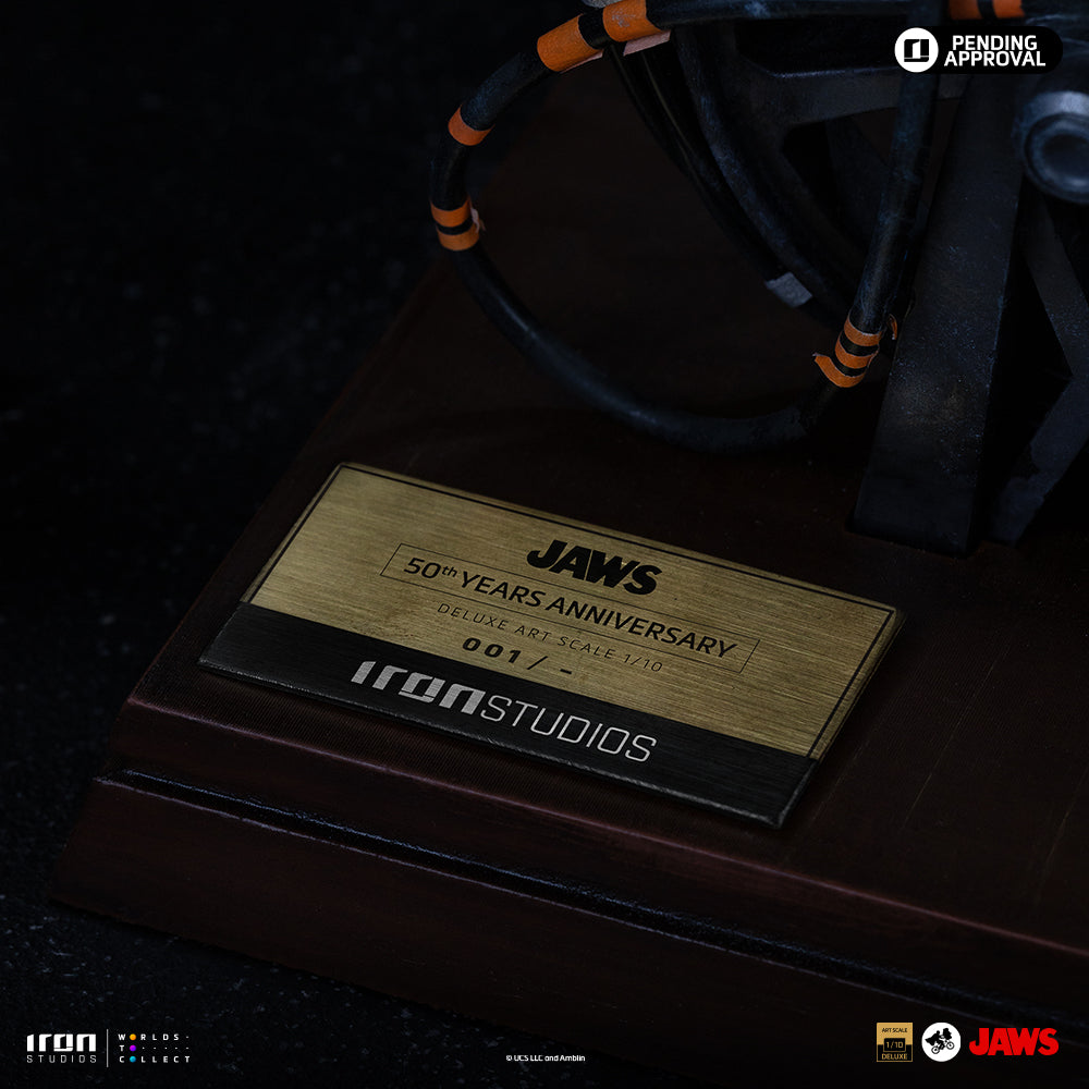 Estátua Steven Spielberg & Jaws 50th Anniversary – Deluxe Art Scale 1/10 – Iron Studios