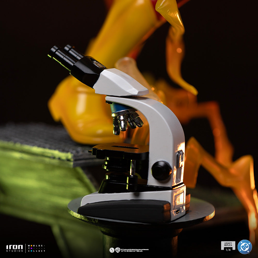 Estátua  The Flash - DC Comics Series 9 - Legacy Replica 1/4 - Iron Studios