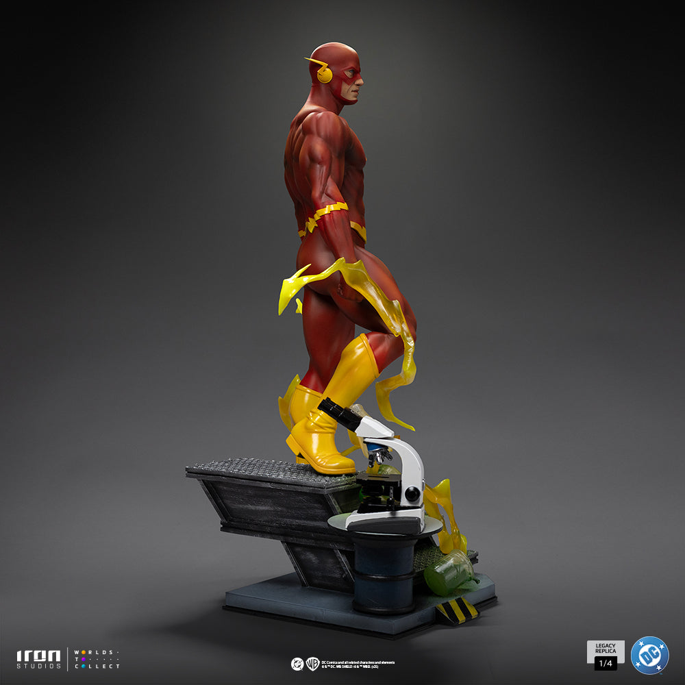 Estátua  The Flash - DC Comics Series 9 - Legacy Replica 1/4 - Iron Studios