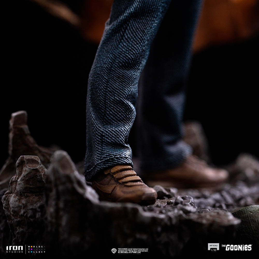 Estátua Mikey Walsh - The Goonies 40th anniversary - Art Scale 1/10 - Iron Studios