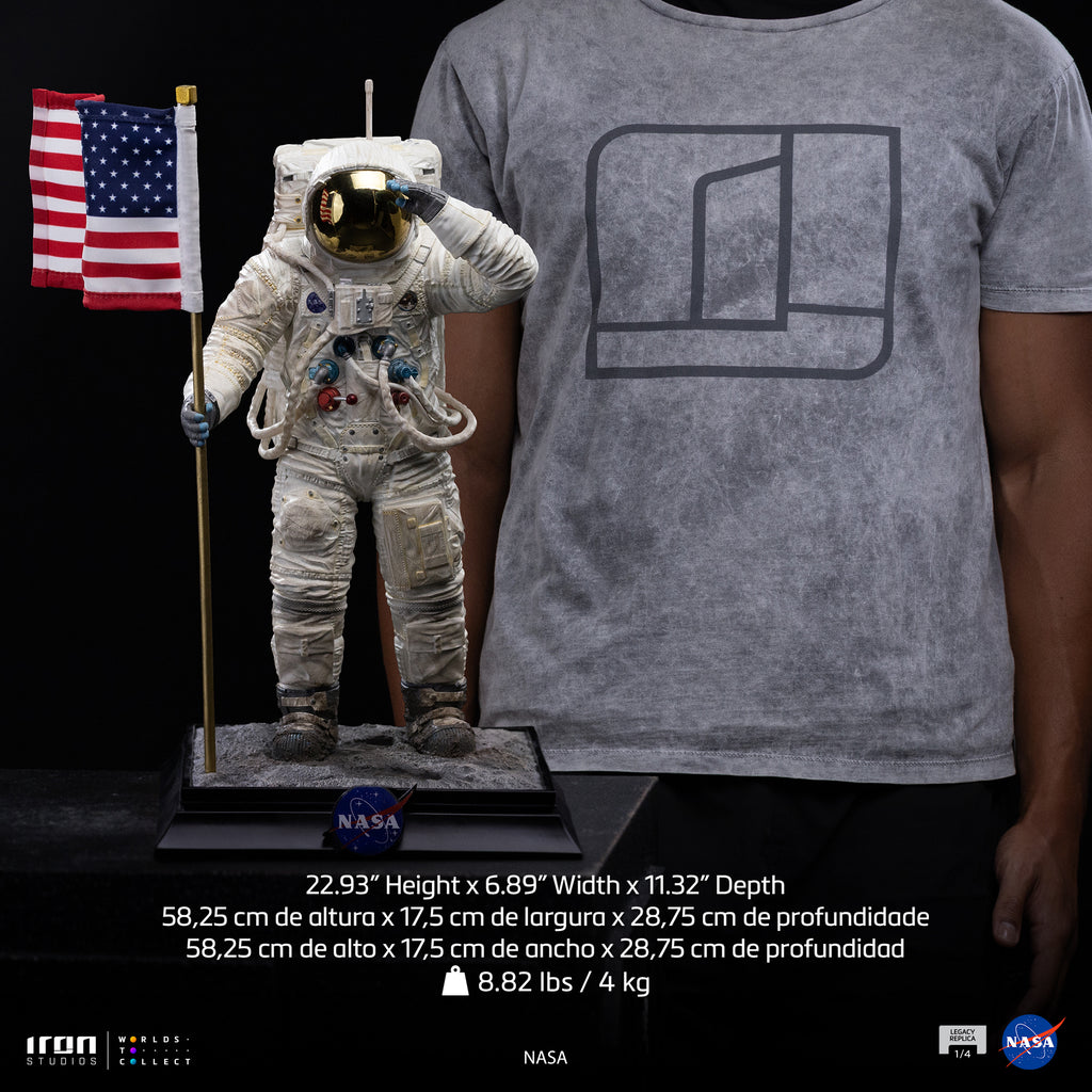 Estátua Apollo 11 Astronaut - Nasa - Legacy Replica 1/4 - Iron Studios